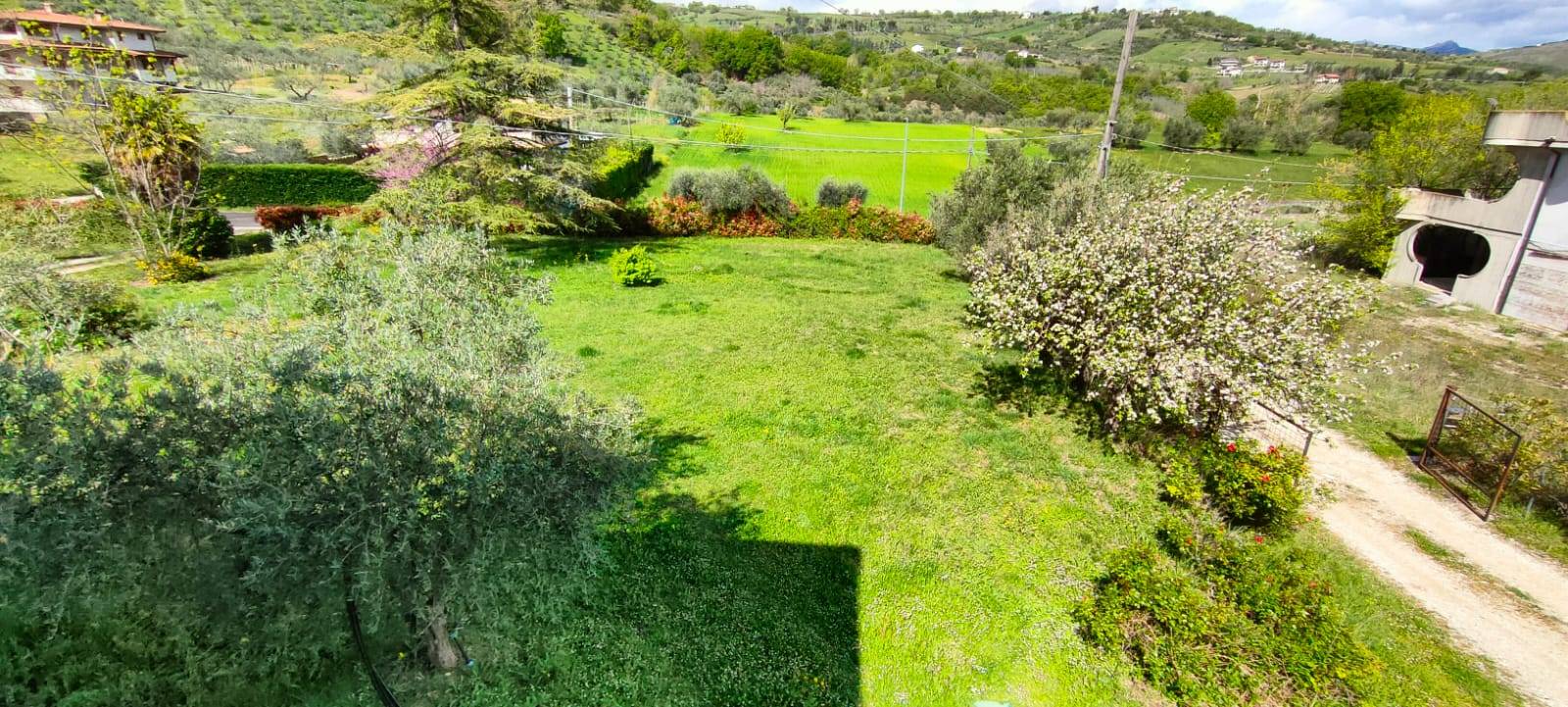 Rustico/Casale/Corte in vendita a Scafa, Mampioppo