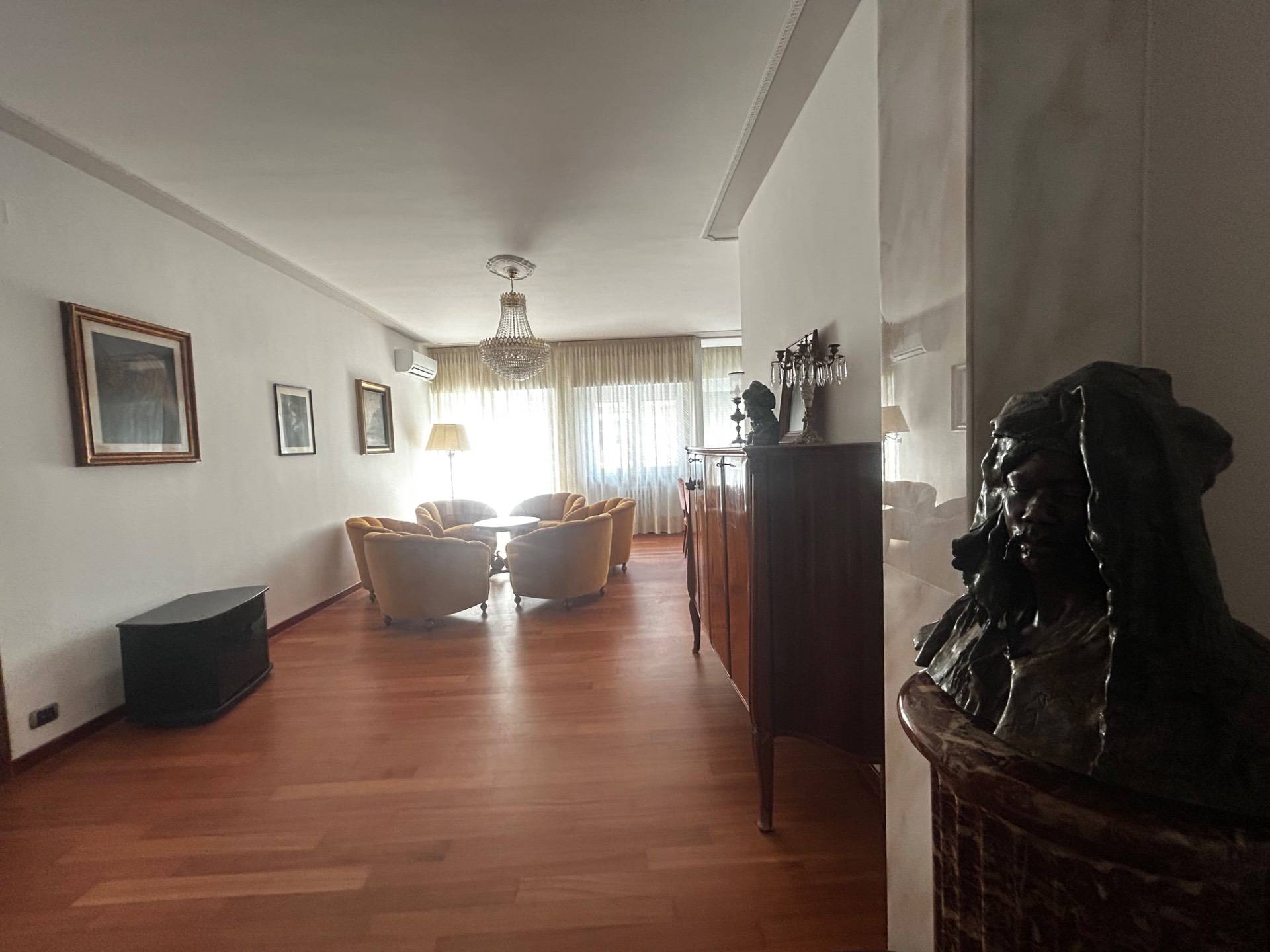 Appartamento in affitto a Pescara, Centro