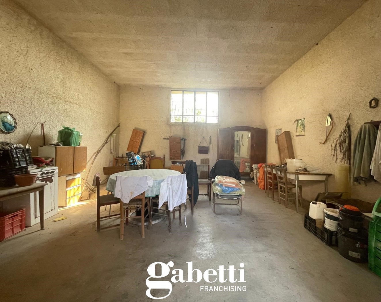 Rustico con giardino a Vitulazio