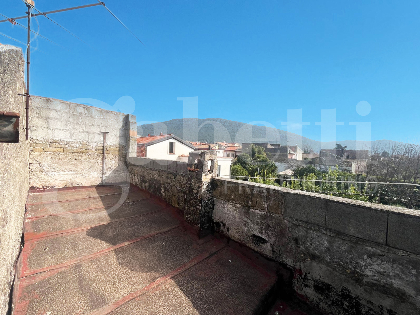 Casa indipendente da ristrutturare a Bellona