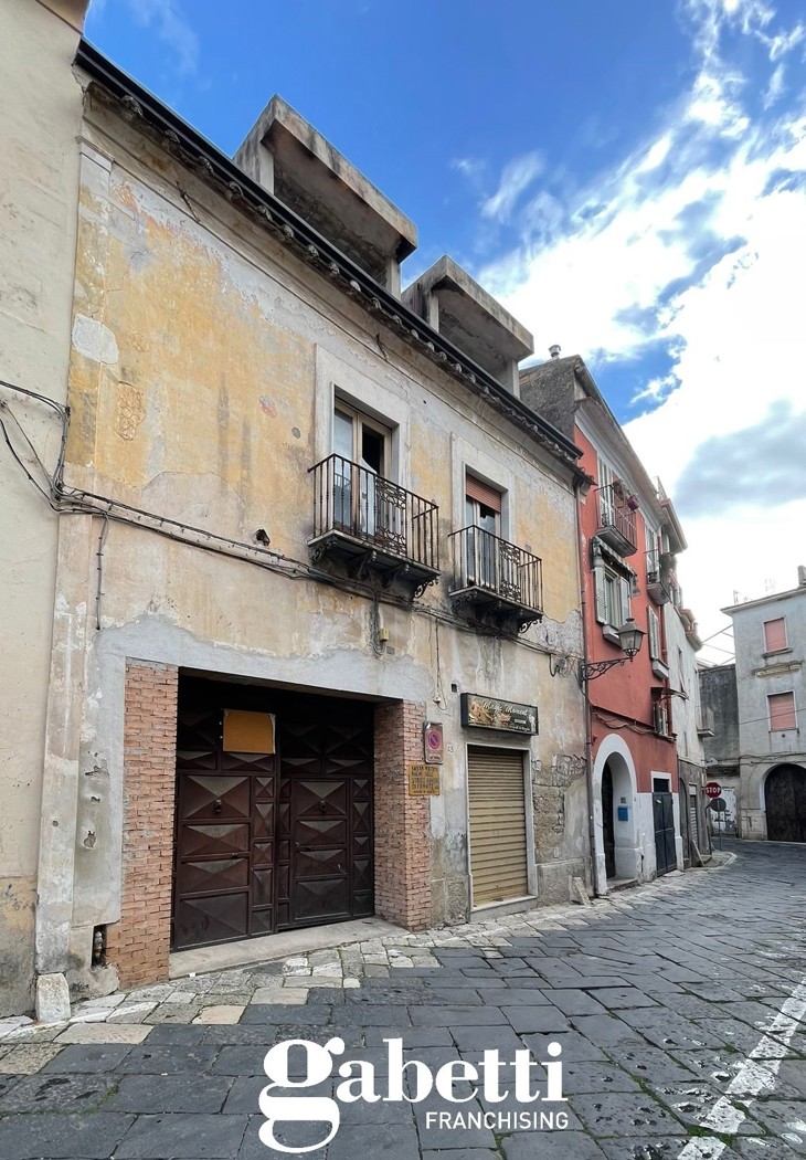 Casa indipendente da ristrutturare a Pignataro Maggiore