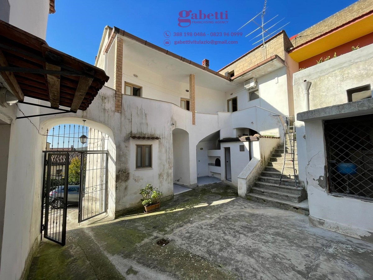 Casa indipendente con giardino a Giano Vetusto