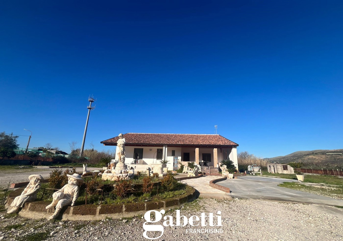 Casa indipendente con giardino a Camigliano