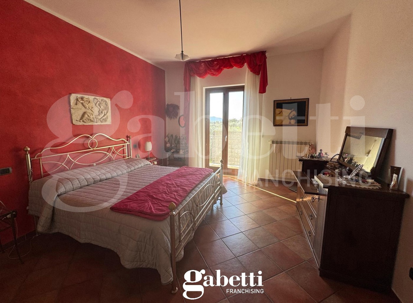 Casa indipendente con giardino a Piana di Monte Verna