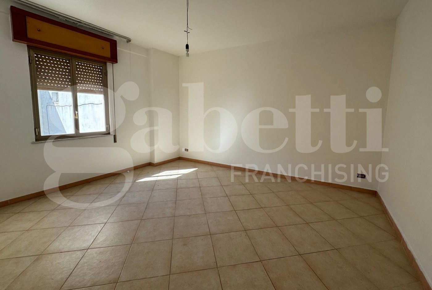 Appartamento con box a Capua