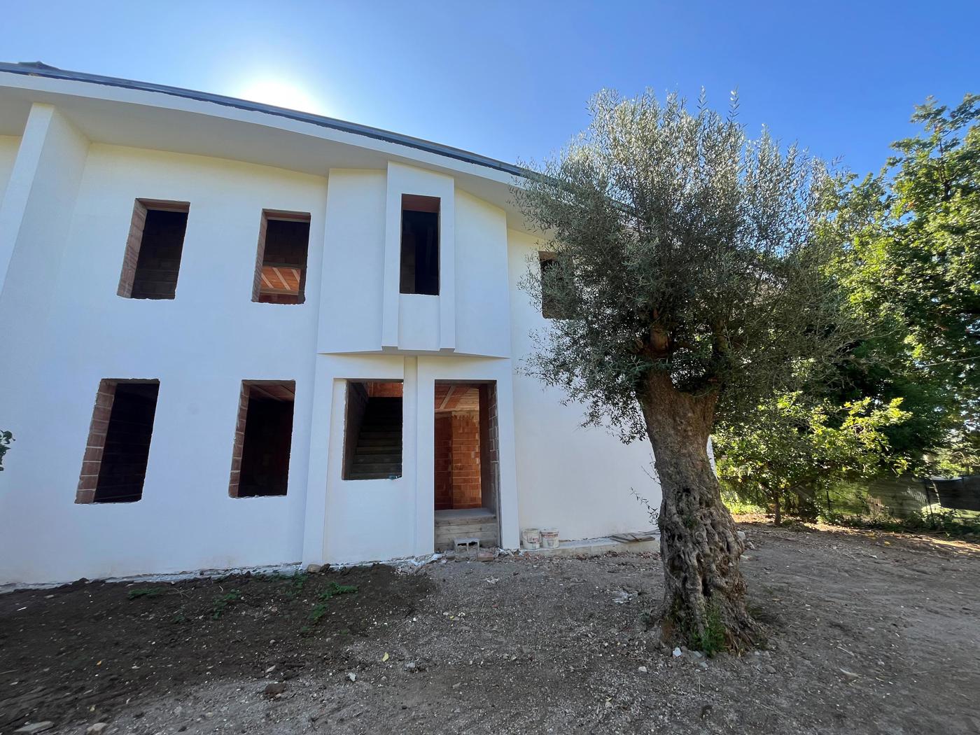 Villa Bifamiliare in vendita a Calvi Risorta
