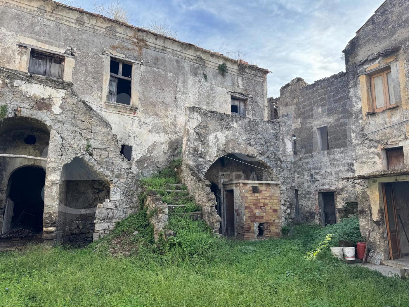Casa indipendente con giardino a Giano Vetusto