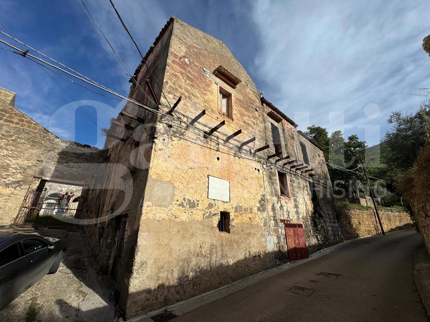 Casa indipendente con giardino a Giano Vetusto
