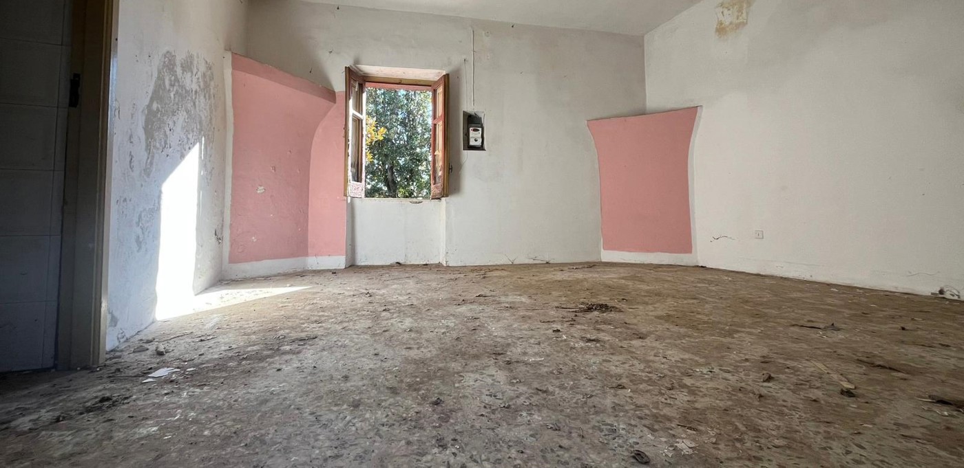 Casa indipendente con box a Pastorano