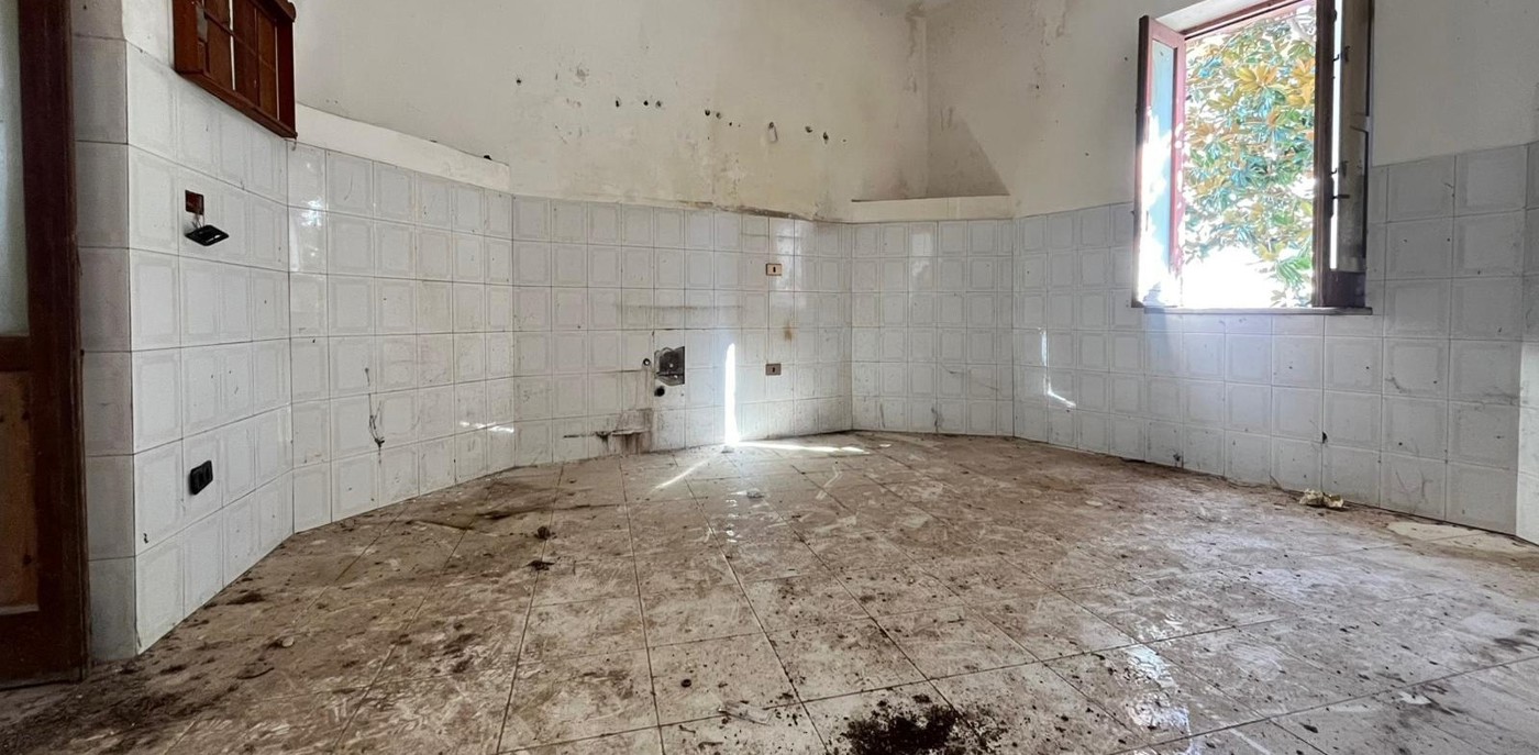 Casa indipendente con box a Pastorano