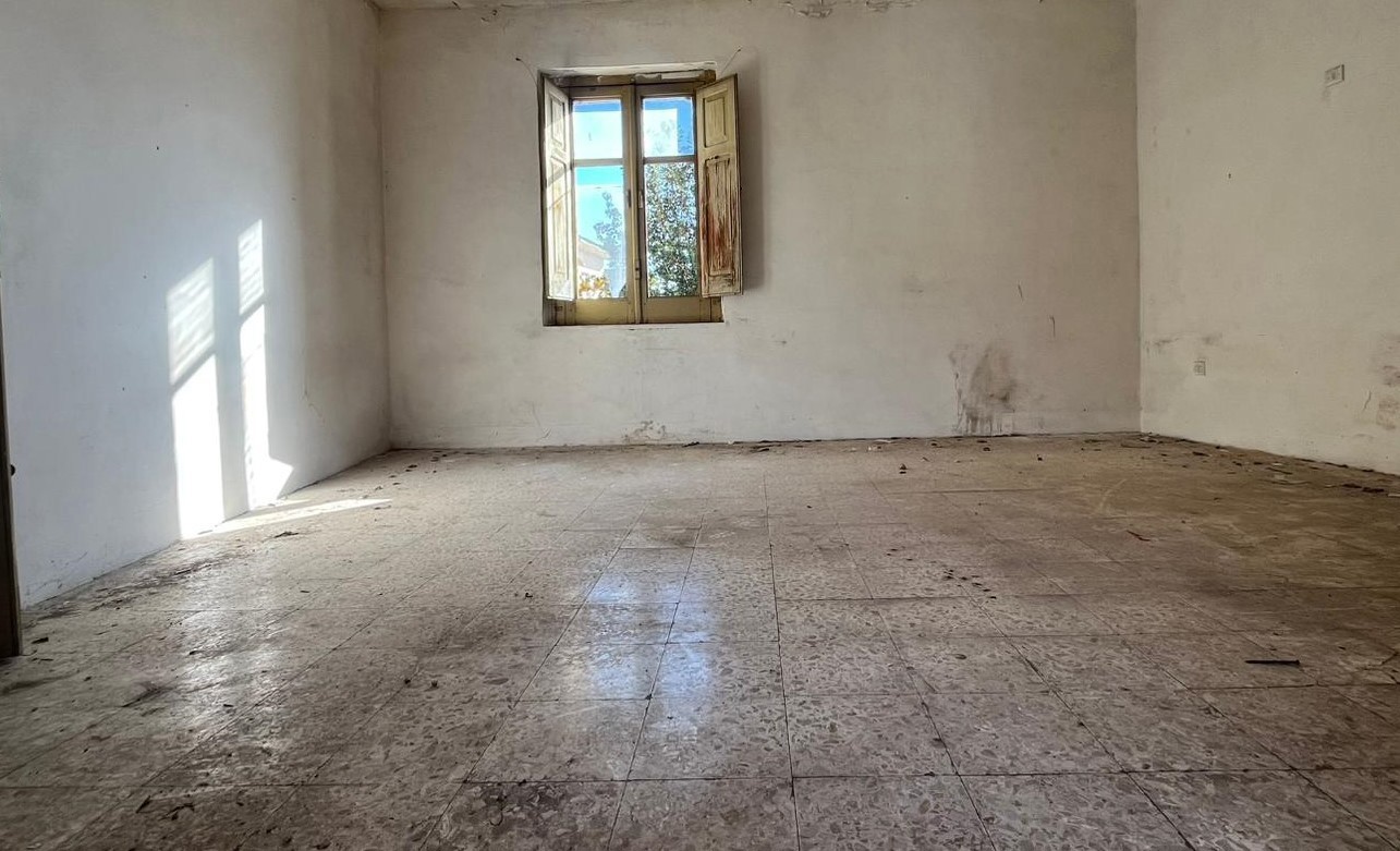 Casa indipendente con box a Pastorano