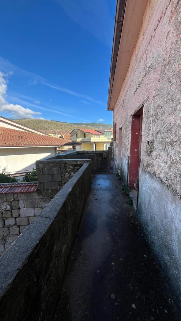 Casa indipendente con box a Pastorano