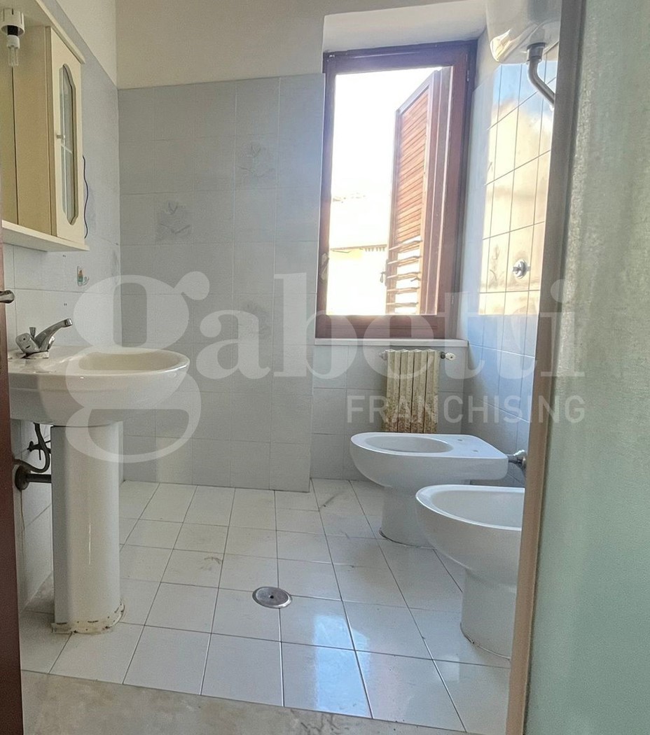 Casa indipendente con box a Pastorano