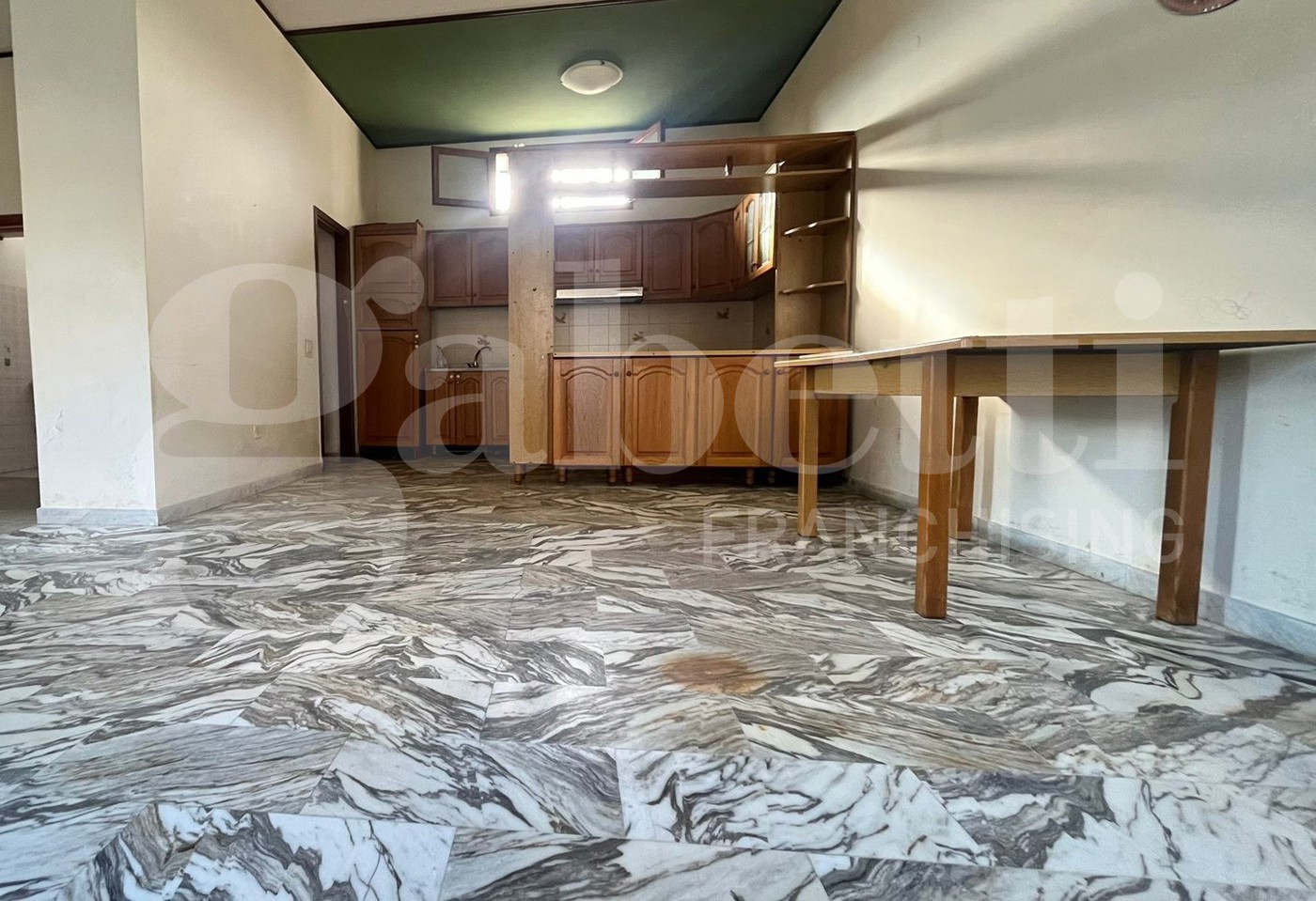 Casa indipendente con box a Pastorano