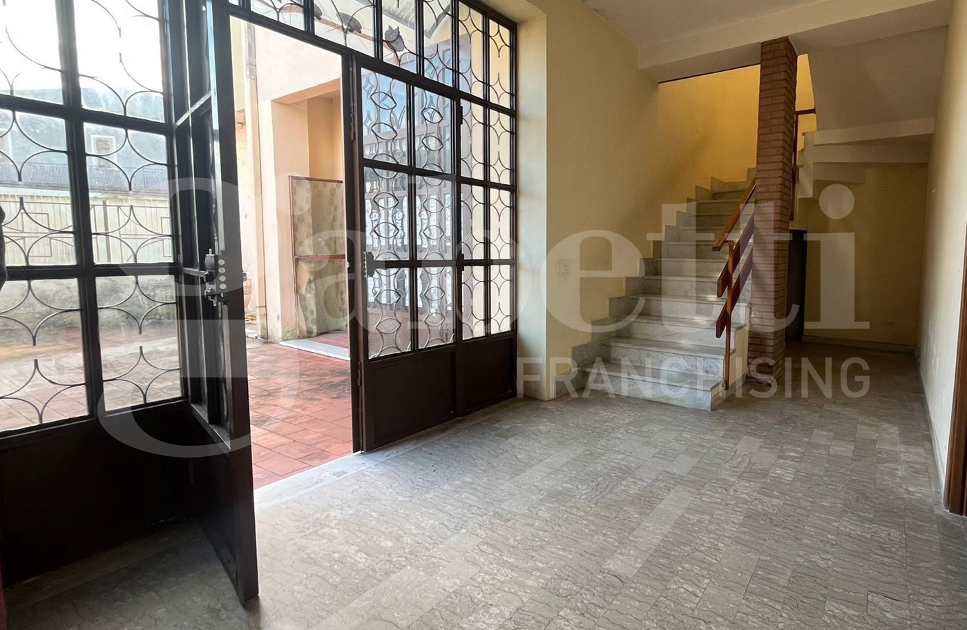 Casa indipendente con box a Pastorano