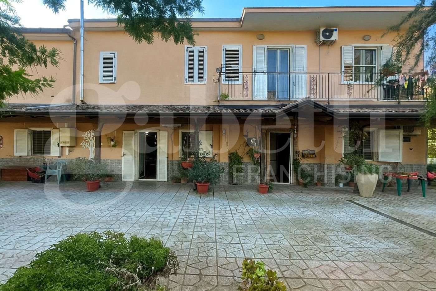 Casa indipendente con giardino a Bellona