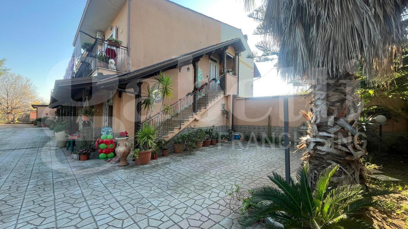 Casa indipendente con giardino a Bellona