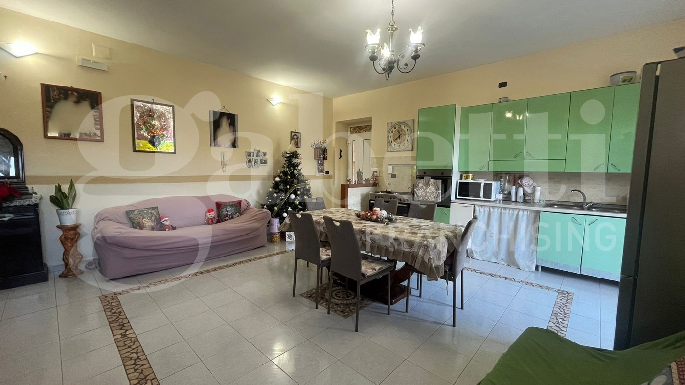 Casa indipendente con giardino a Bellona