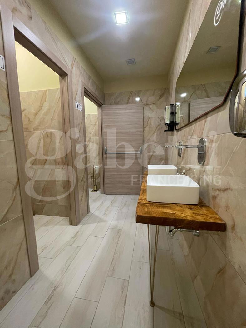 Attivit� commerciale in vendita a Pignataro Maggiore