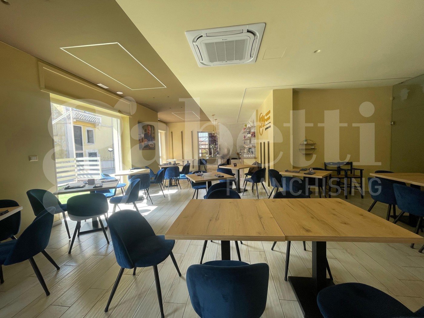 Attivit� commerciale in vendita a Pignataro Maggiore