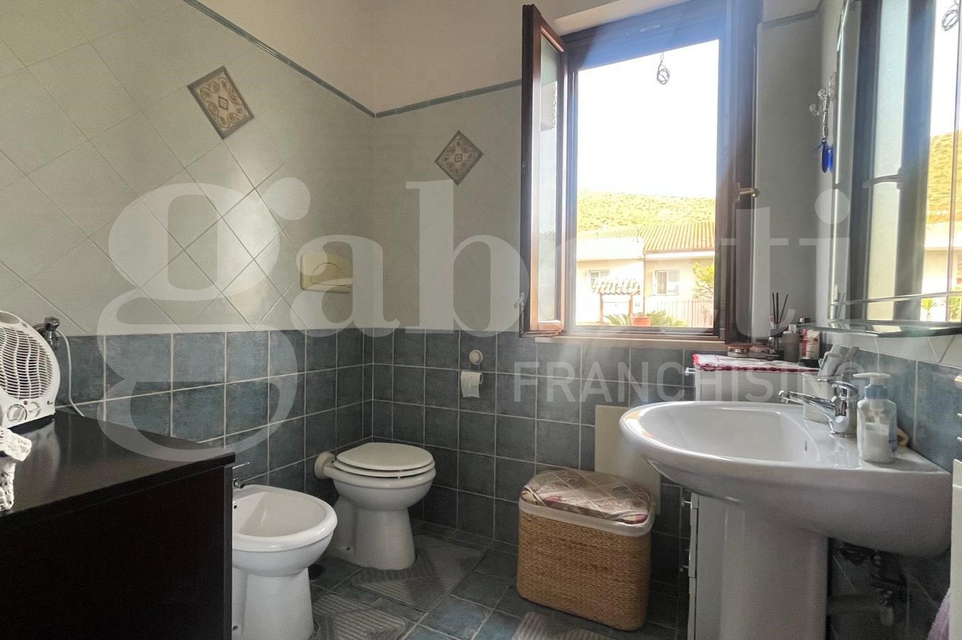 Villa Bifamiliare con giardino a Pastorano