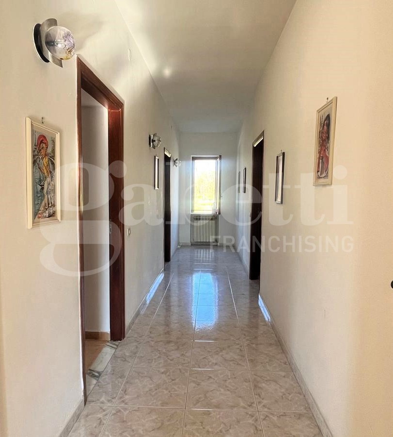 Casa indipendente in vendita a Rocchetta e Croce