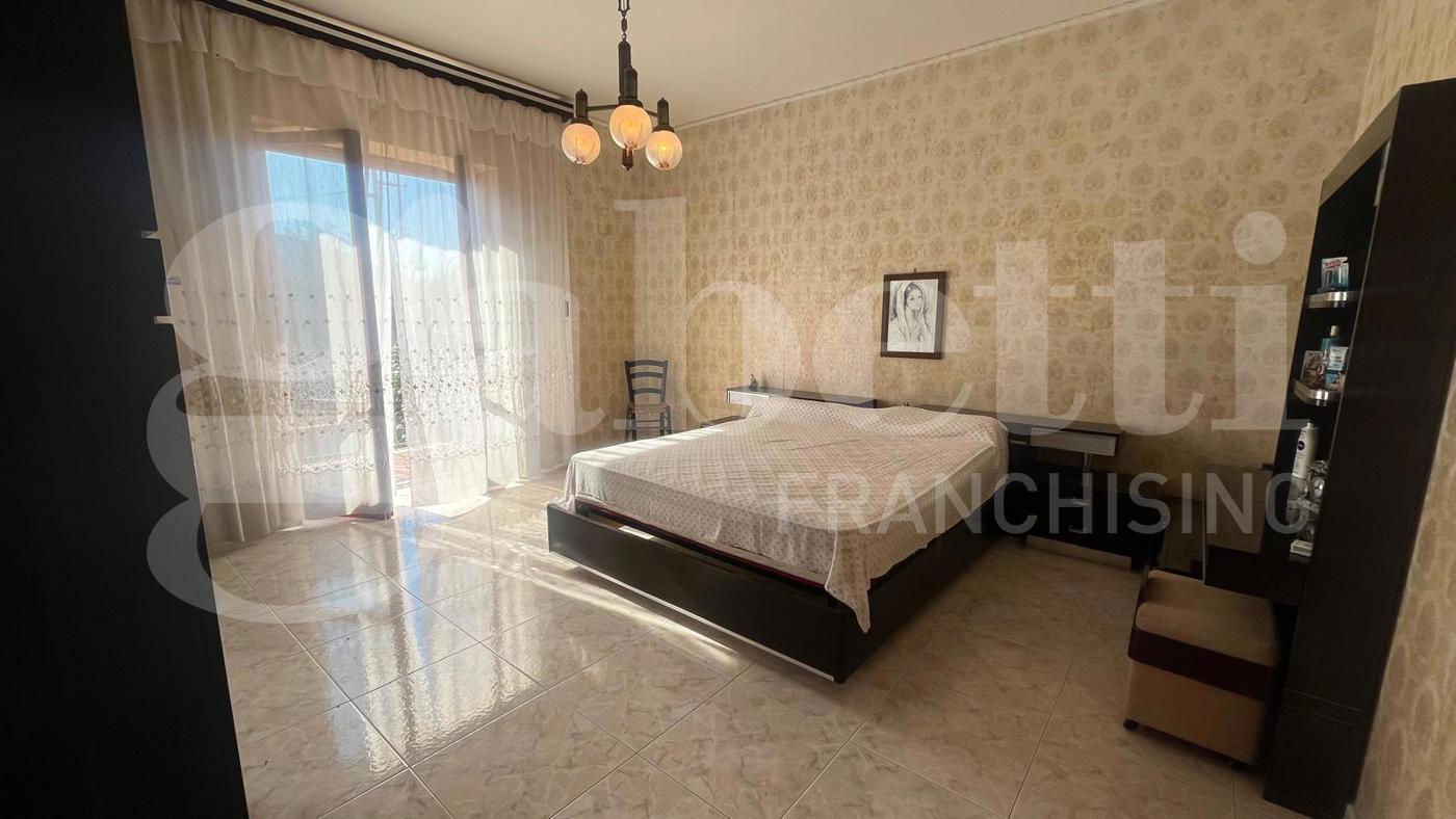 Casa indipendente in vendita a Rocchetta e Croce