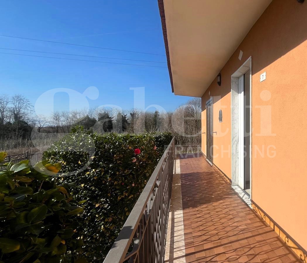 Casa indipendente in vendita a Rocchetta e Croce