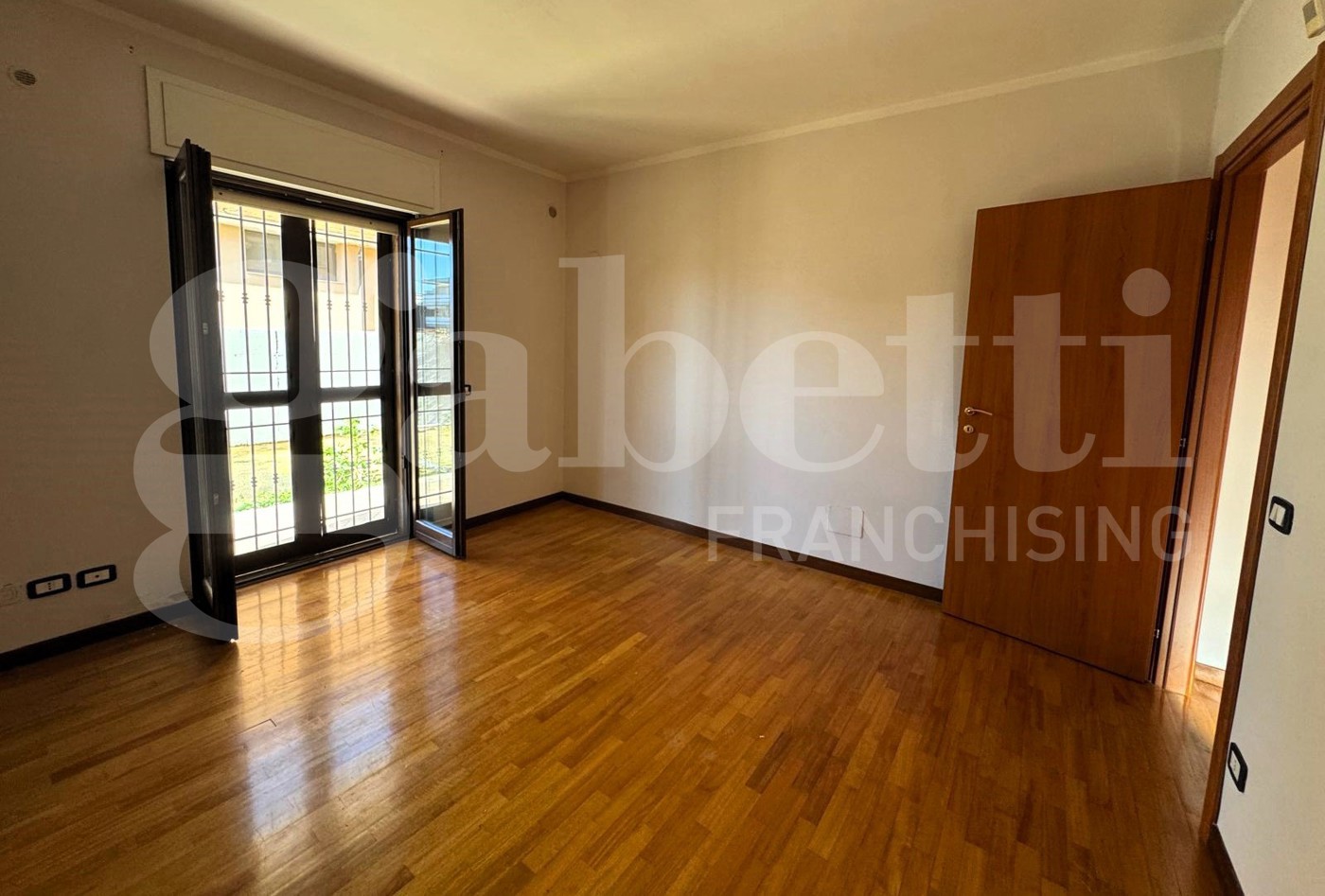 Quadrilocale in affitto a Vitulazio