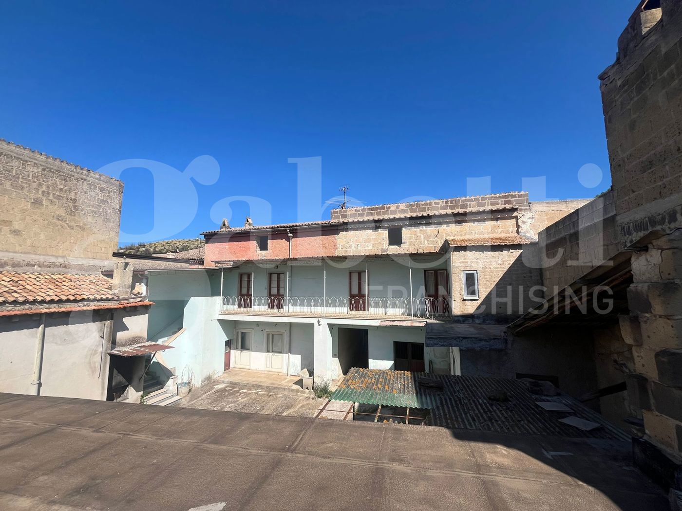 Casa indipendente con giardino a Calvi Risorta