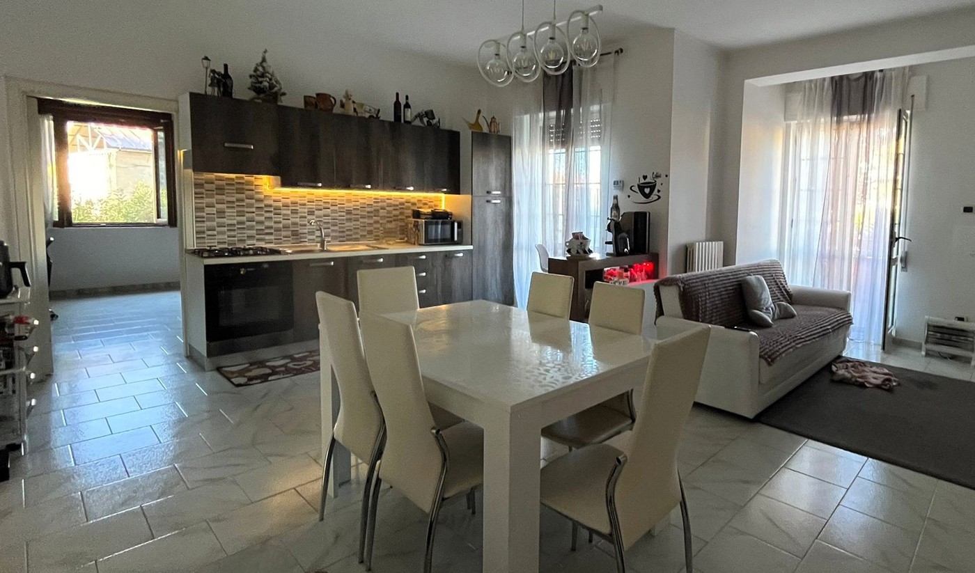 Quadrilocale in vendita a Vitulazio