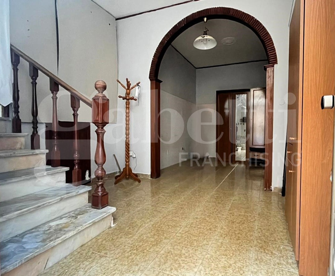 Casa indipendente da ristrutturare a Calvi Risorta