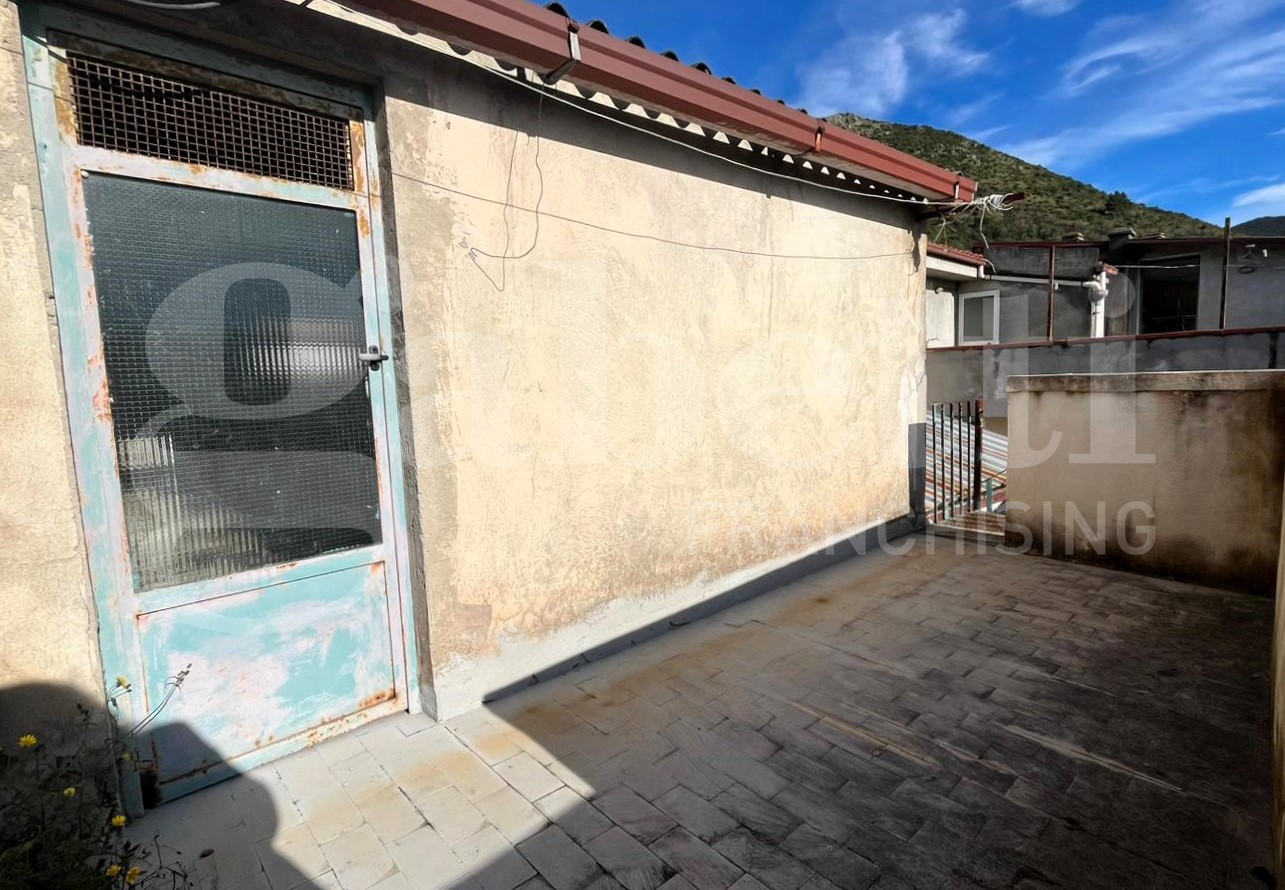 Casa indipendente da ristrutturare a Calvi Risorta