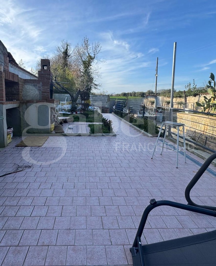 Rustico con giardino a Pignataro Maggiore