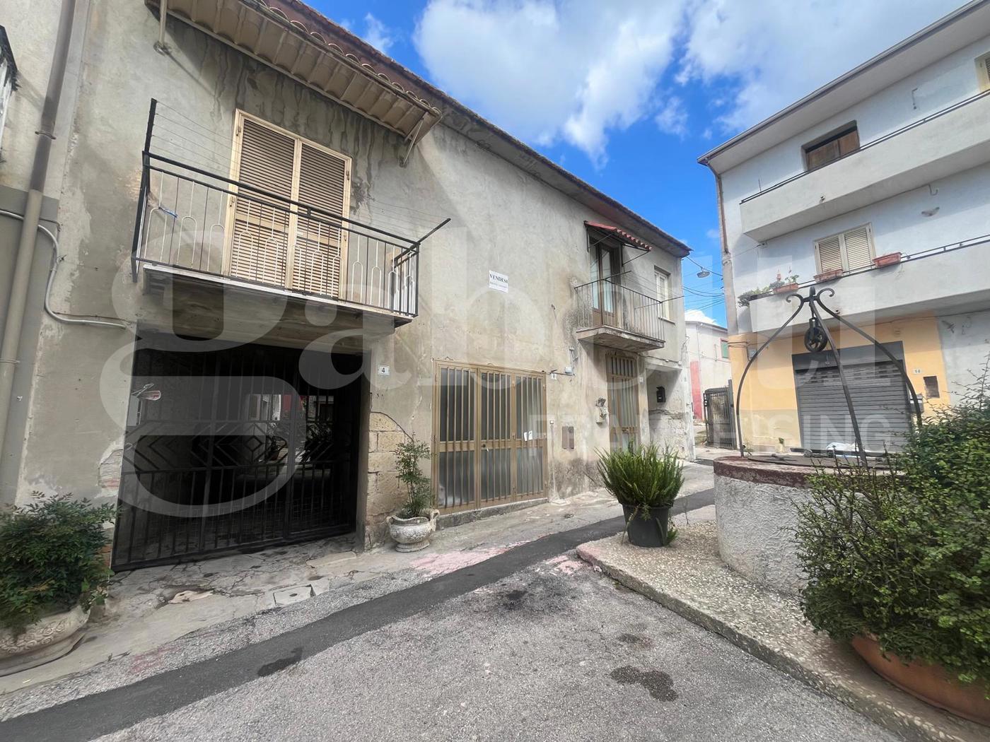 Casa indipendente in vendita a Calvi Risorta