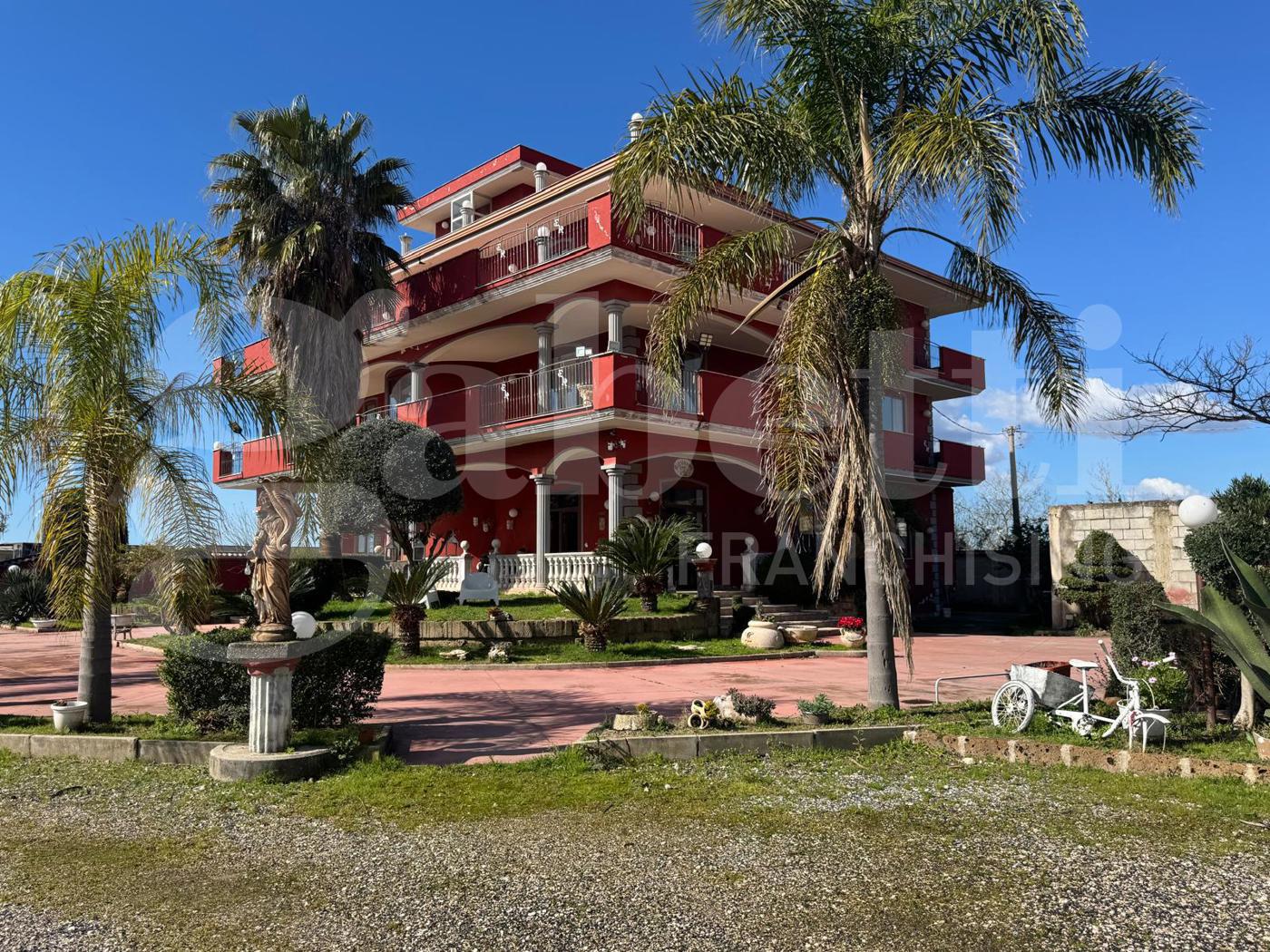 Attivit� commerciale Albergo in vendita a Pastorano