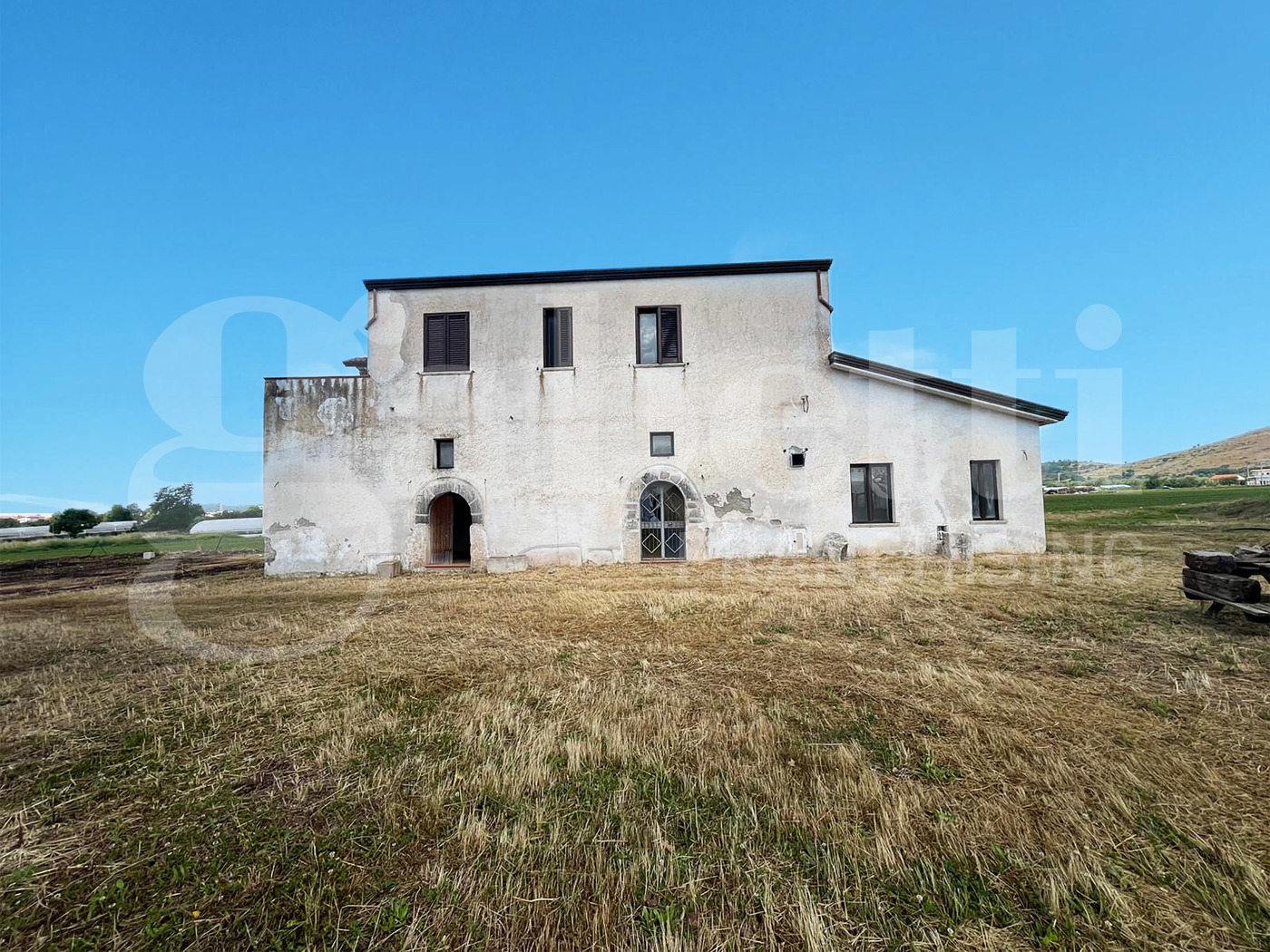 Casa indipendente con giardino a Sparanise