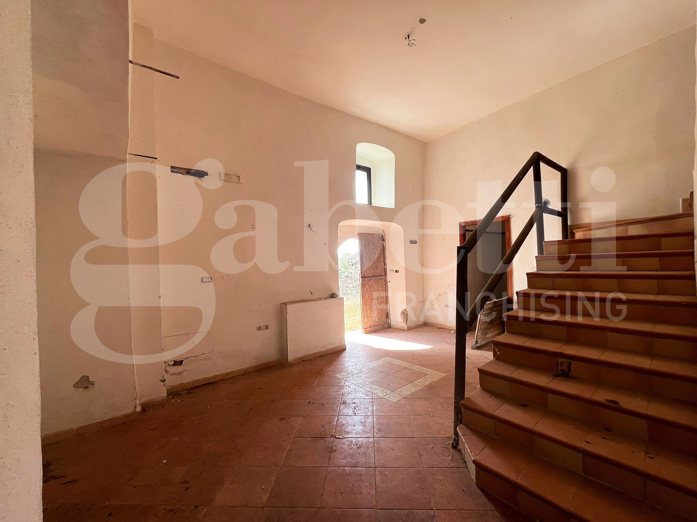 Casa indipendente con giardino a Sparanise
