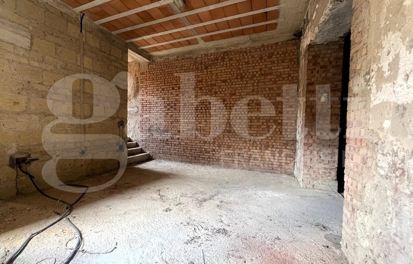 Casa indipendente con giardino a Calvi Risorta