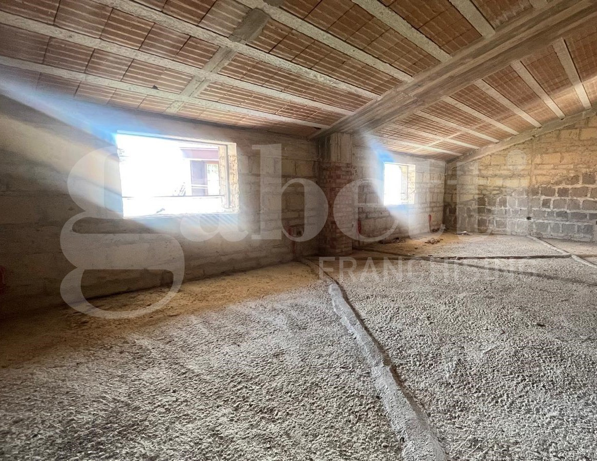Casa indipendente con giardino a Calvi Risorta