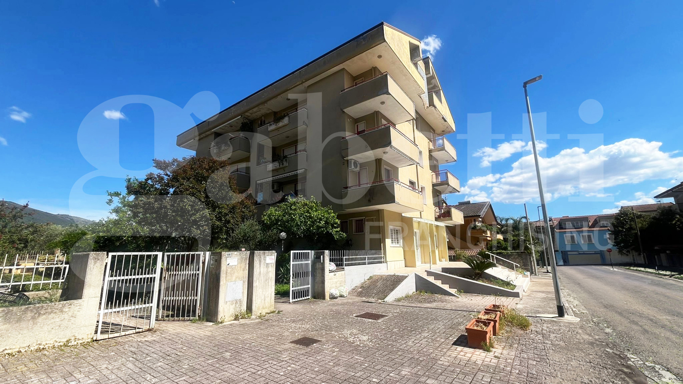 Appartamento in vendita a Calvi Risorta