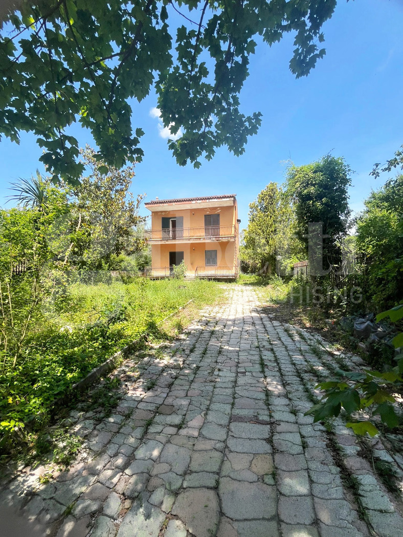 Casa indipendente con giardino a Giano Vetusto