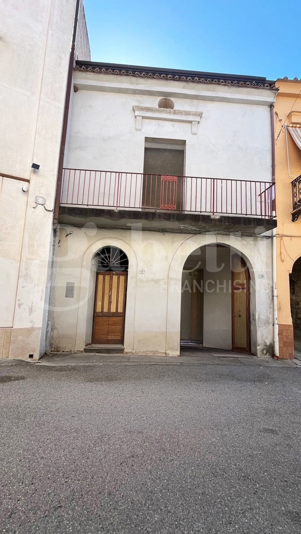 Casa indipendente da ristrutturare a Calvi Risorta
