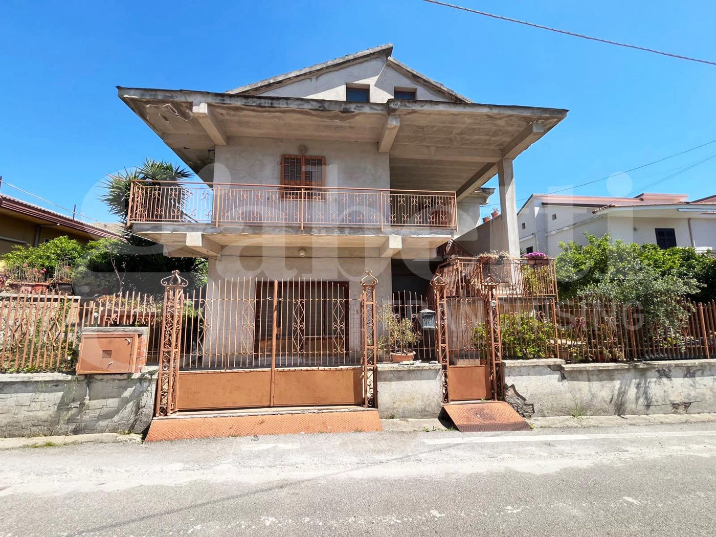 Casa indipendente con giardino a Pignataro Maggiore