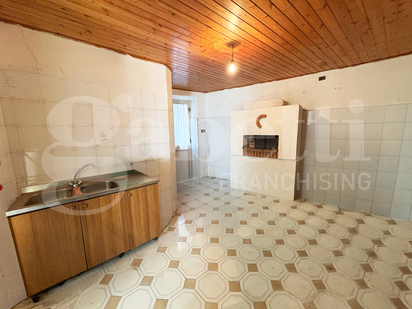 Casa indipendente in vendita a Vitulazio