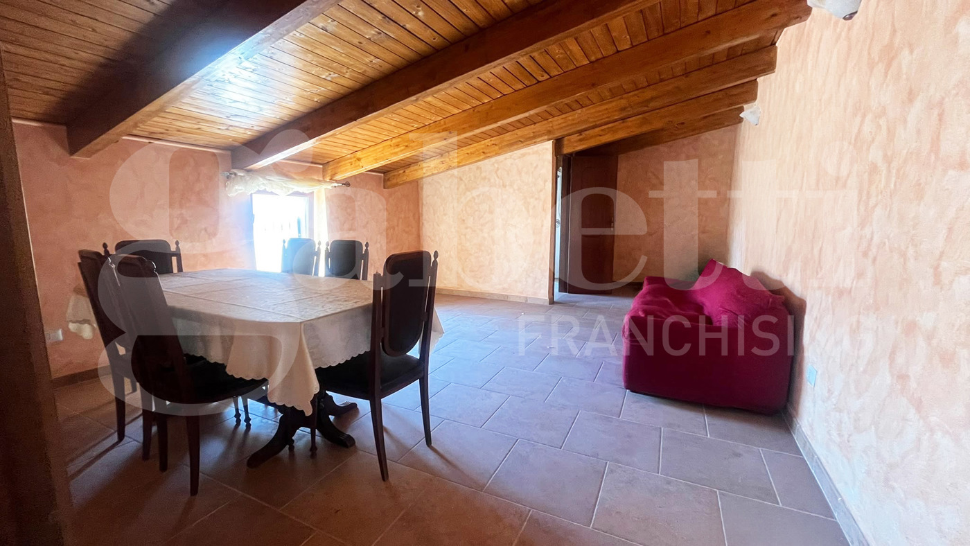 Casa indipendente in vendita a Pastorano