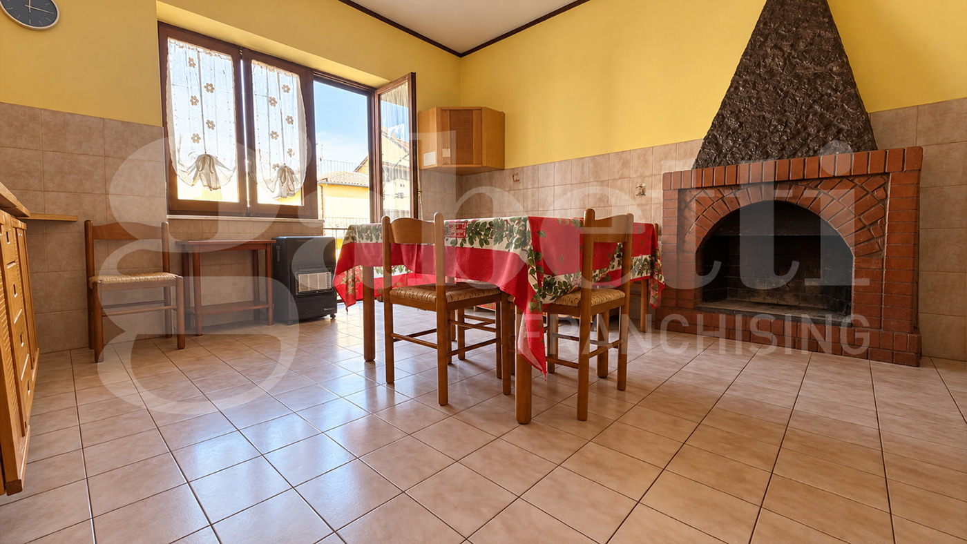 Casa indipendente con giardino a Bellona