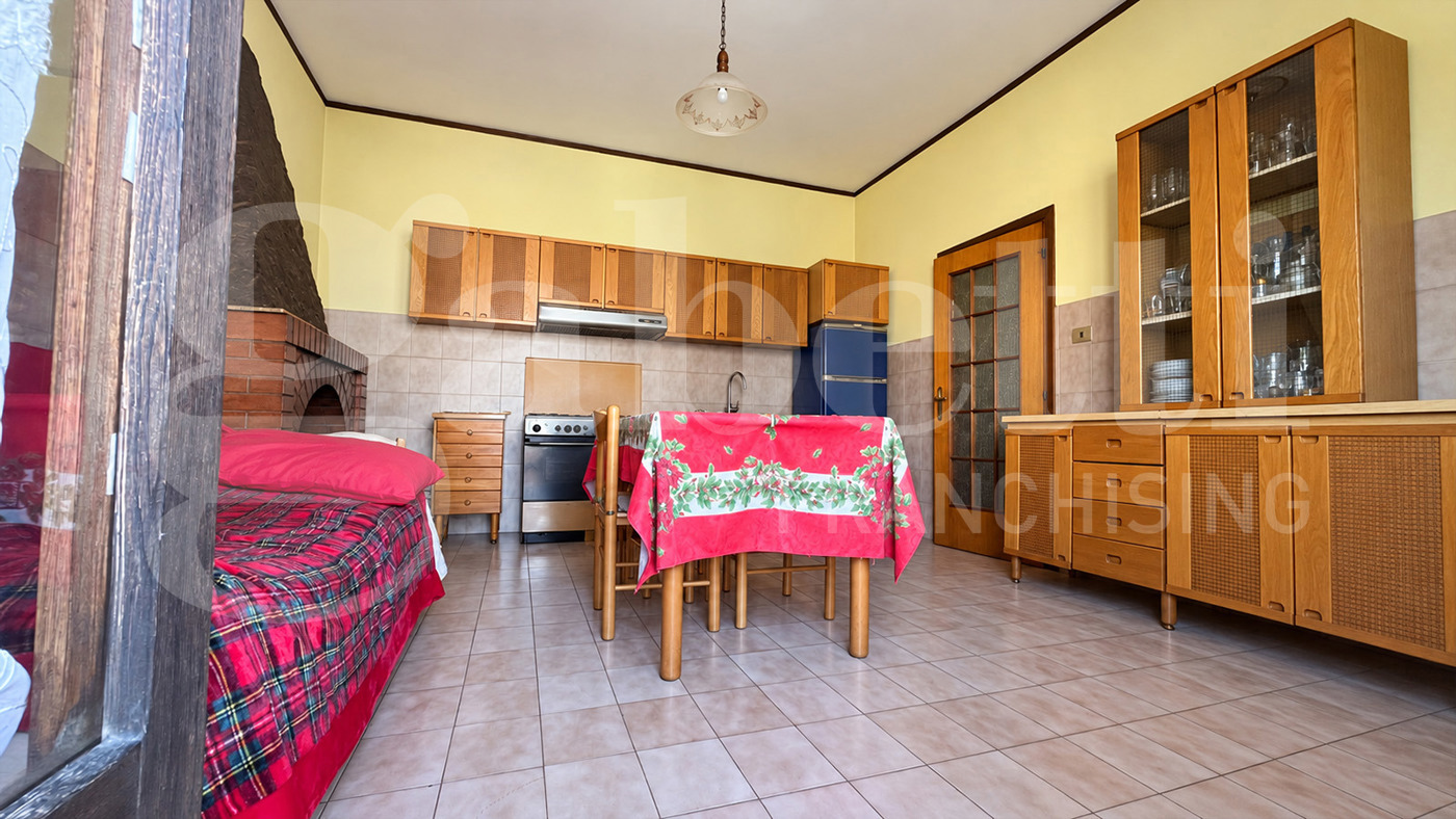 Casa indipendente con giardino a Bellona