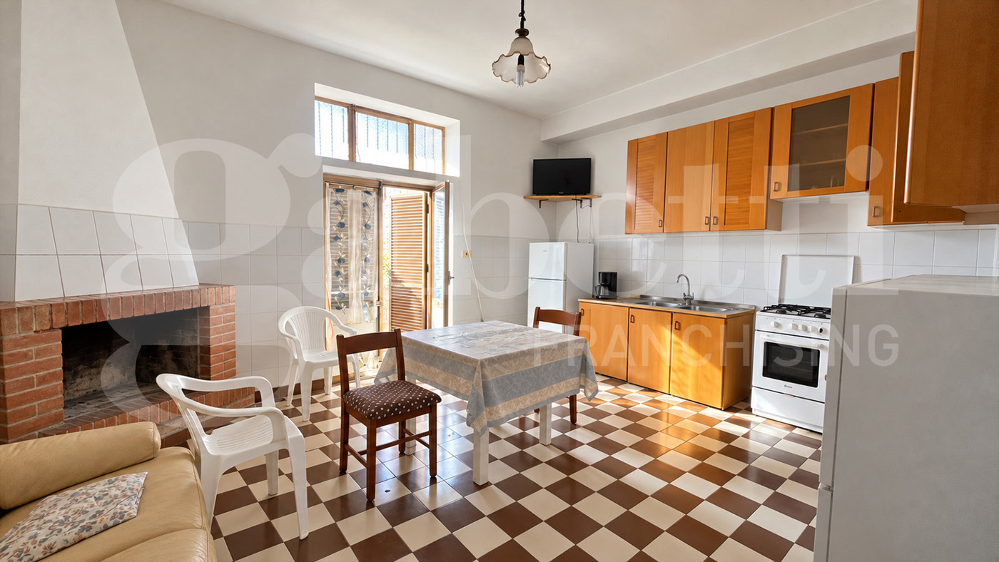 Casa indipendente con giardino a Bellona