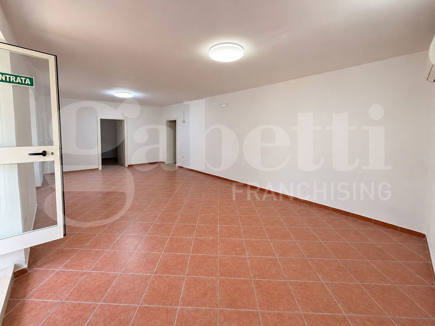 Attivit� commerciale in affitto/gestione a Pignataro Maggiore